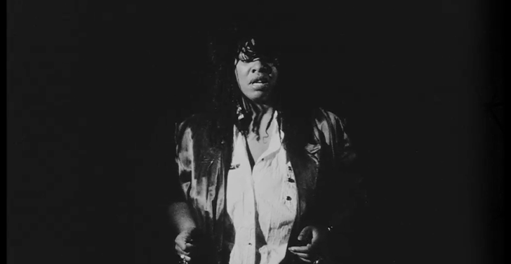 Goodbye horses: Las muchas vidas de Q Lazzarus